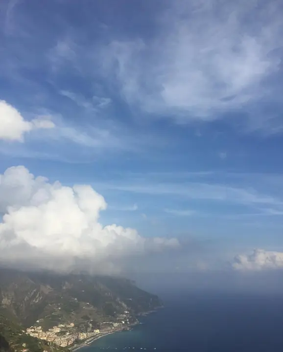 Autumn in Ravello #angeliaravello #holidayhouse #paesaggisalernitani #campaniadavivere #autumnvibes�
